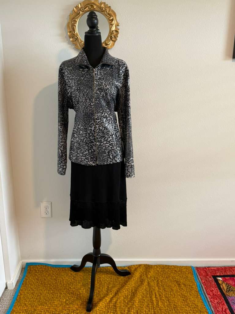 Misook Black Leopard Print Jacket